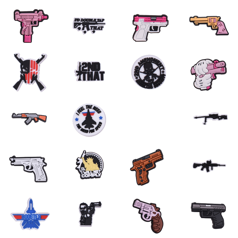 Gun Shoe Charms for Crocs Sand - Women'S Accessories Crocs recension och pris